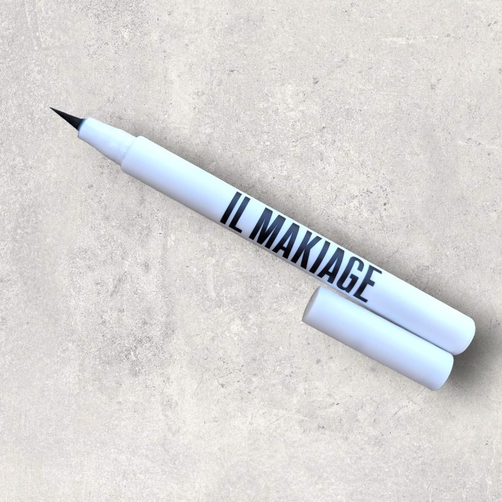 Il Makiage Black Card Waterproof Liquid Eyeliner